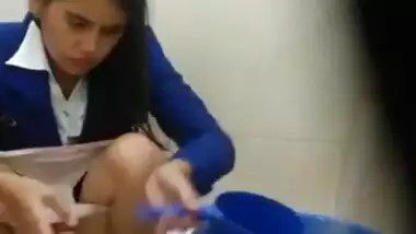 Sexy Indian Air Hostess Peeing