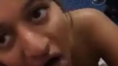 Nude Punjabi girl sucking her classmate’s penis