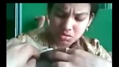 Cute Desi Pune Village Girl Sucking Dick