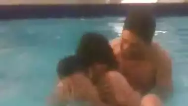 Pakistani Couple In Pool - Movies. video2porn2