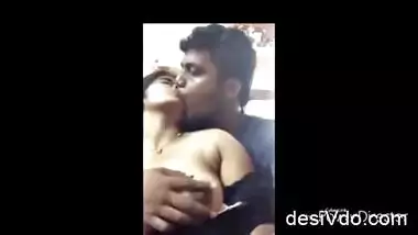 Tamil babe with huge boobs for playing and kiss