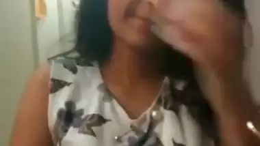 Cute College Girl Giving Blowjob & BF Saying Gale Tak Lo