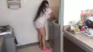 Porno En Casa Mi Hermanastra Puta Latina Hindo Colombiana Me Seuce En La Cocina En Miami Usa Desi BhaBhi XXX