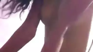 Sri Lankan Horny Slim Cutie riding sex Leaked