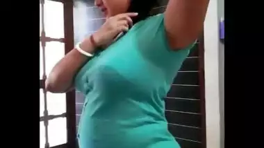 Big booby college babe pooja roy hot show