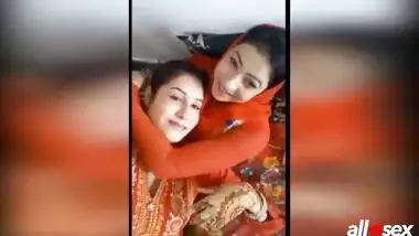 Tik Tok Indian XXX sex: Desi Sisters Catfight lesbian fun kissing and licking