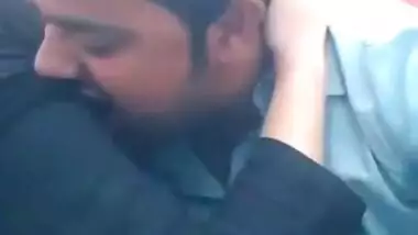 Kashmiri Lovers Ki Romance And Boob Sucking