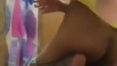 Indian Girl In Glasses Showing Ass