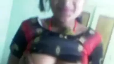 Village punjabi kudi showing boobs and pussy