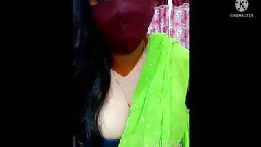 Desi Indian Aunty Sexy Figure