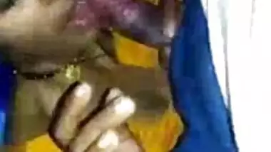 Rajasthan village housewife sex video with lover