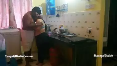 Desi wife fucking kitchen room