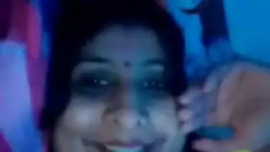 Indian woman with nose piercing video calls lover while hubby isn't home