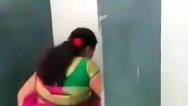 Desi village aunty sexy pee