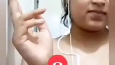 Bangladeshi Gf Showing On Video Call