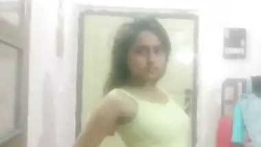 Gorgeous Indian model first time sex viral nude