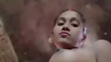 Bihari villkage housewife showing her red pussy hole