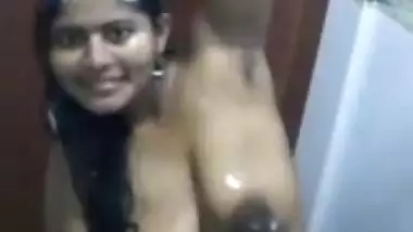 Bhabhi bathing