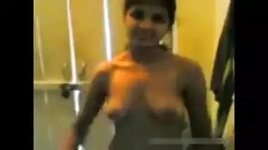 Tamil girl showing pussy and gets fucked