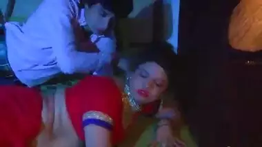 Sexy Bhojpuri woman having first night sex