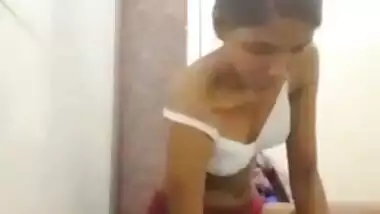 Desi village girl fingering pussy in bathroom