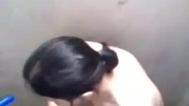 Neighbour aunty bath video.