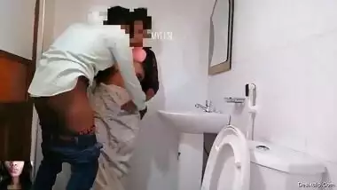 Newly married couple trying fucking fun over washbasin its really thrilling