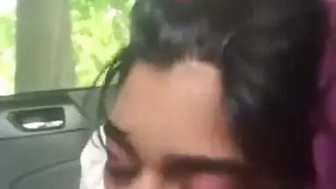 Desi outdoor porn of a girl sucking a dick in the car