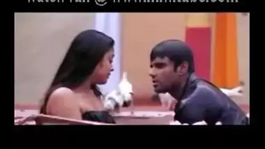 Tamil Actress Nice Boobs Show