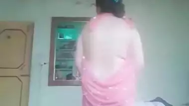 Hot Paki Bhabhi Nude Videos Part 2