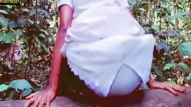 Sri Lankan In New Public Sex Leakහවුස් මීට් අස්සෙ කැලේ අලුත්ම ලී