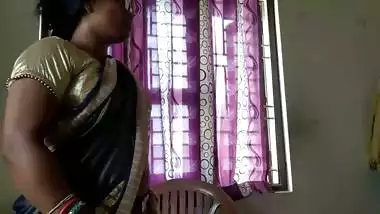 Chennai’s working milf enjoys Tamil sex with her Devara