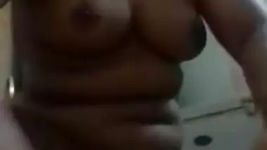 Horny Desi Bhabi