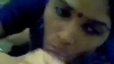 Hot Indian Aunty Suck Big Cock