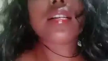 Busty Bengali milf sucks her big boobs in Bangladeshi sex