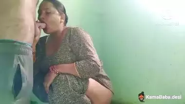 Bangla sex video of a guy fucking his aunt in the bathroom