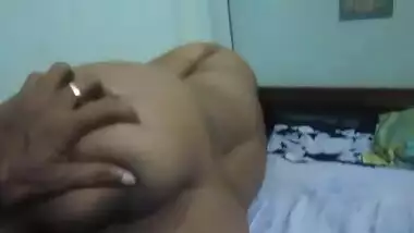 Pervert Hubby Shows Bengali Wife Big Ass On Hidden Camera