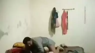 Indian couple fucking caught on viral hidden sex