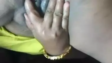 Desi village aunty pussy fingering