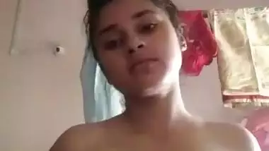 Desi cute girl sexy boobs