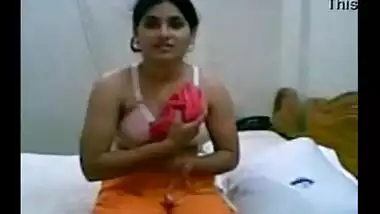 Desi leaked mms of bangladeshi sexy bhabhi with neighbor guy