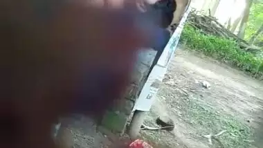 Bus stop sex video of Bangladeshi lovers