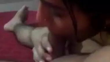 Beautiful Desi Gf Giving Bj