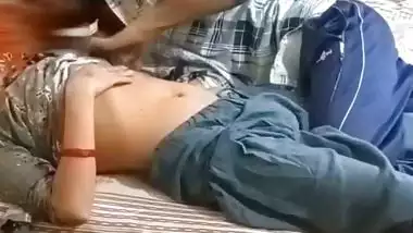 Indian saali ne jija ko ghar bulake chudai aur unke sath masti kari xxx hindi sex