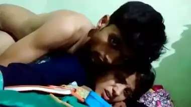 Horny Desi young couple in home sex act on cam