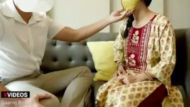 Indian Poor Little Maid ,Saanvi Bahl worked at the Office before Her Boss Fucked