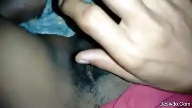 Desi wife’s wet pussy fingering by husband