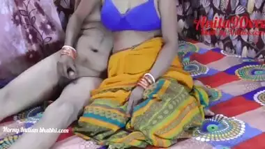 Indian bhabi ko bahla ker akele me le ja ker chod deya