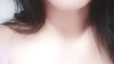 Hot Girl Shows Boobs and Pussy