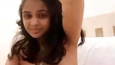 Horny Desi Babe Masturbating With Vibrator In Her Pussy